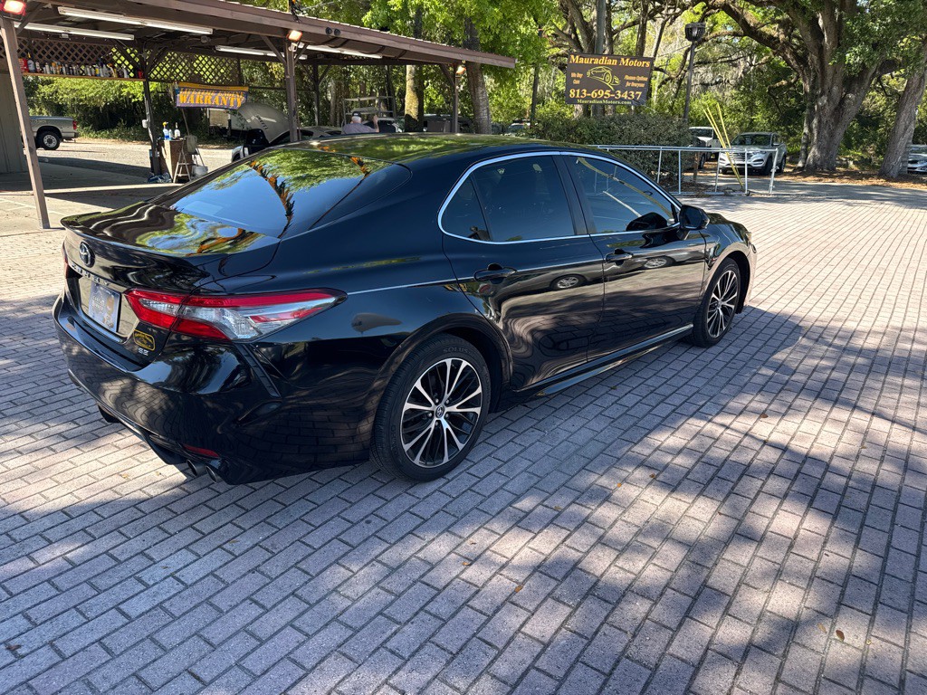 2018 Toyota Camry Image 7