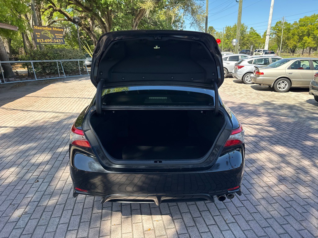 2018 Toyota Camry Image 13