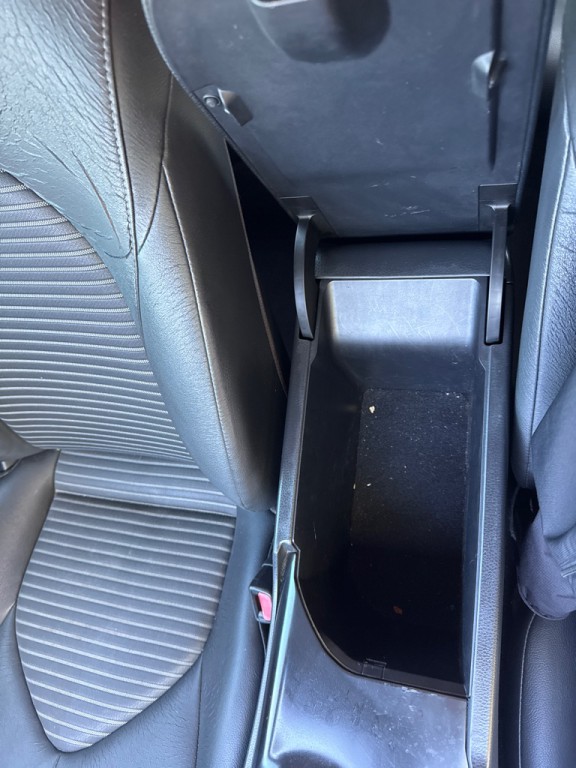 2018 Toyota Camry Image 32