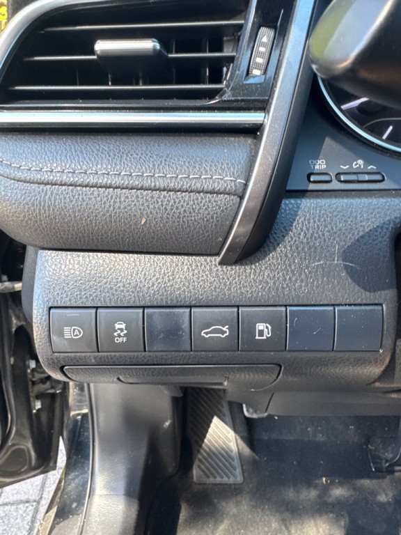 2018 Toyota Camry Image 36