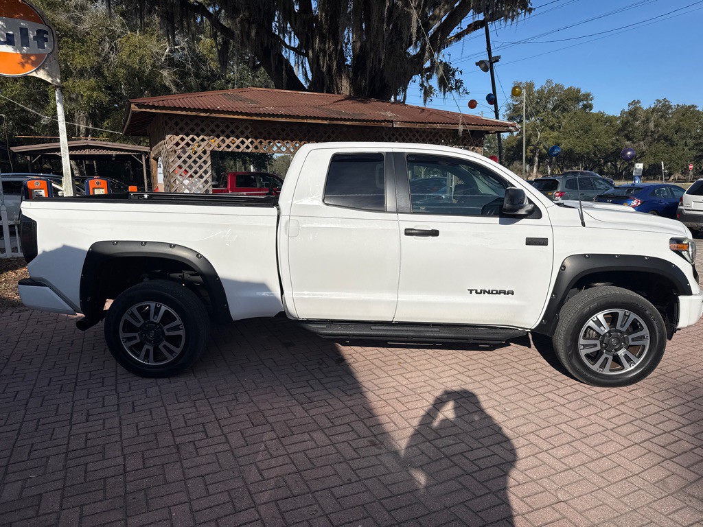 2019 Toyota Tundra Image 11