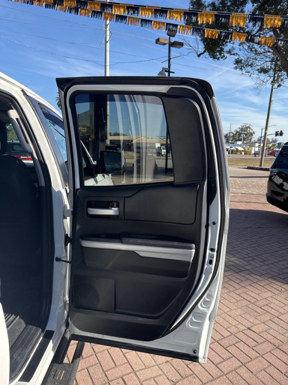 2019 Toyota Tundra Image 18