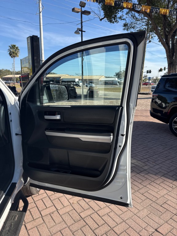 2019 Toyota Tundra Image 19