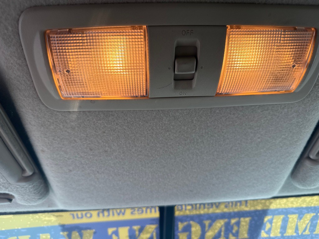 2012 Nissan Frontier Image 27