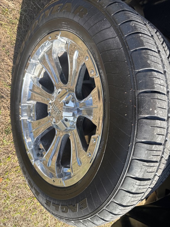 2008 HUMMER H3 Image 11