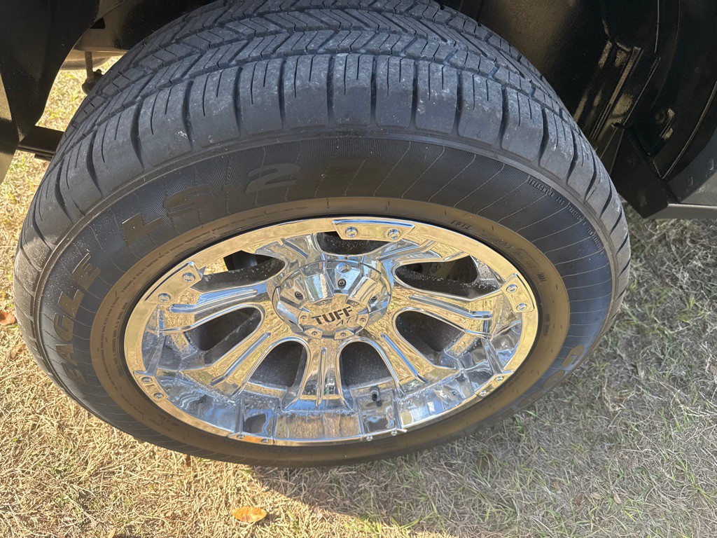 2008 HUMMER H3 Image 12