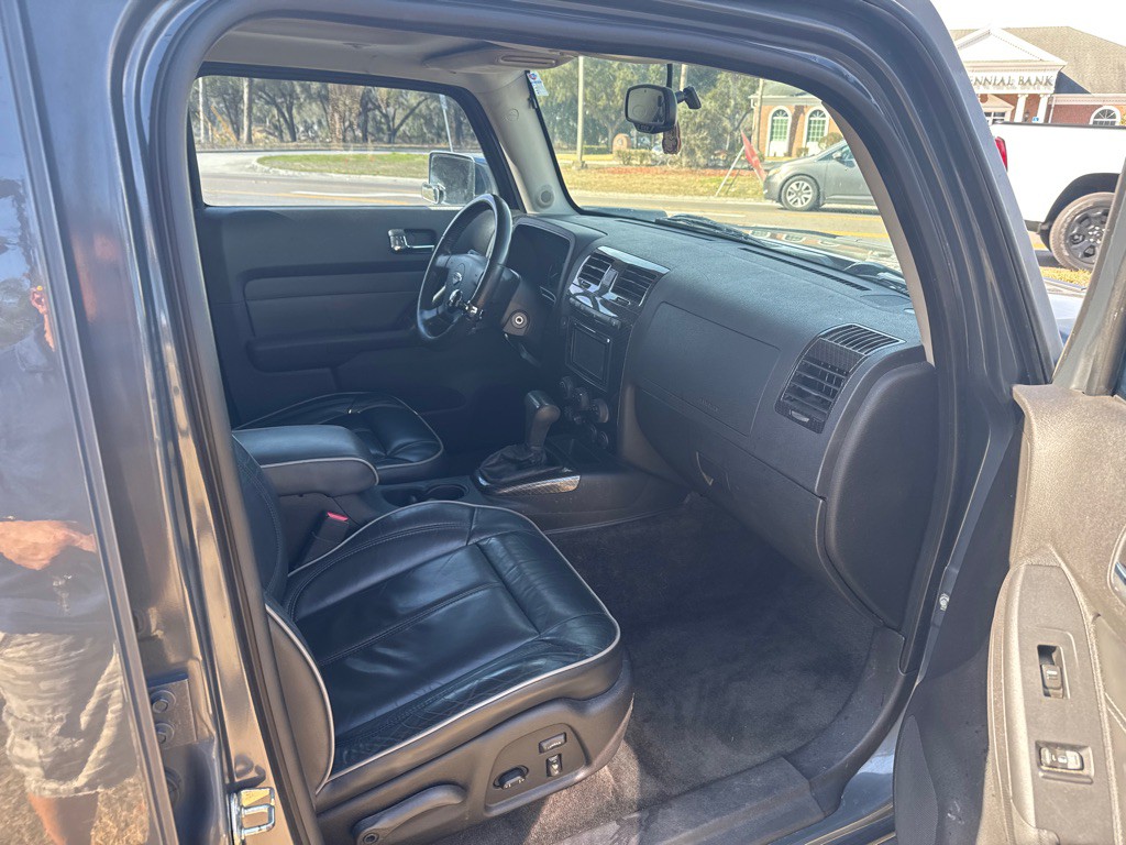 2008 HUMMER H3 Image 13