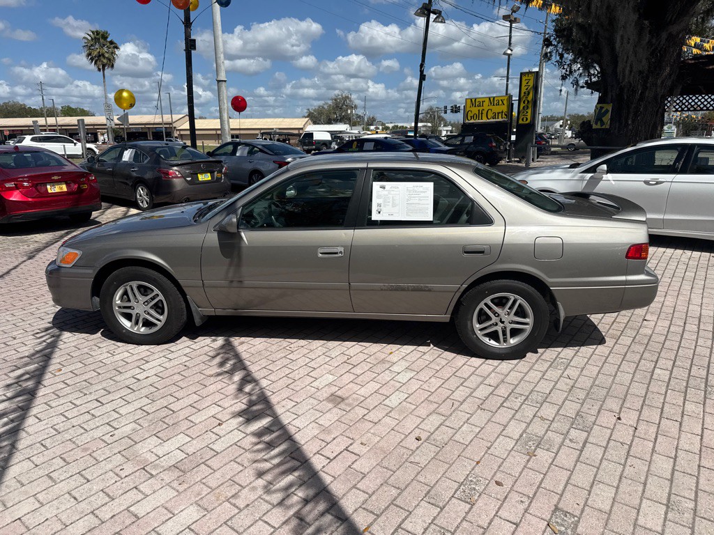 2000 Toyota Camry Image 4
