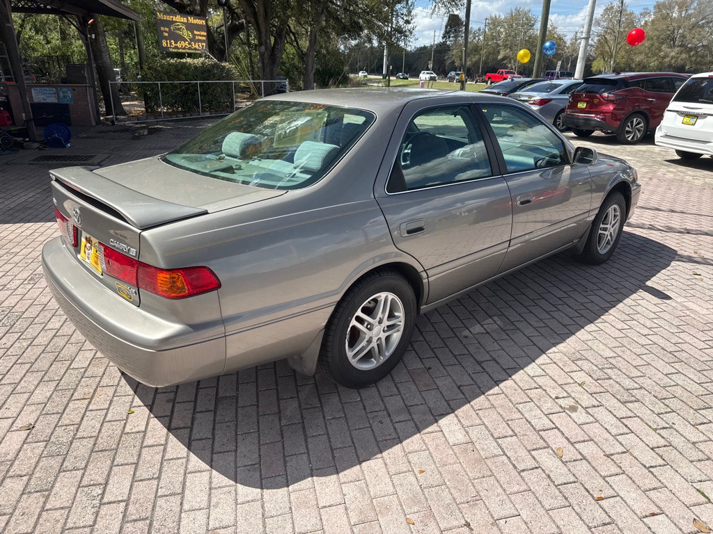 2000 Toyota Camry Image 7
