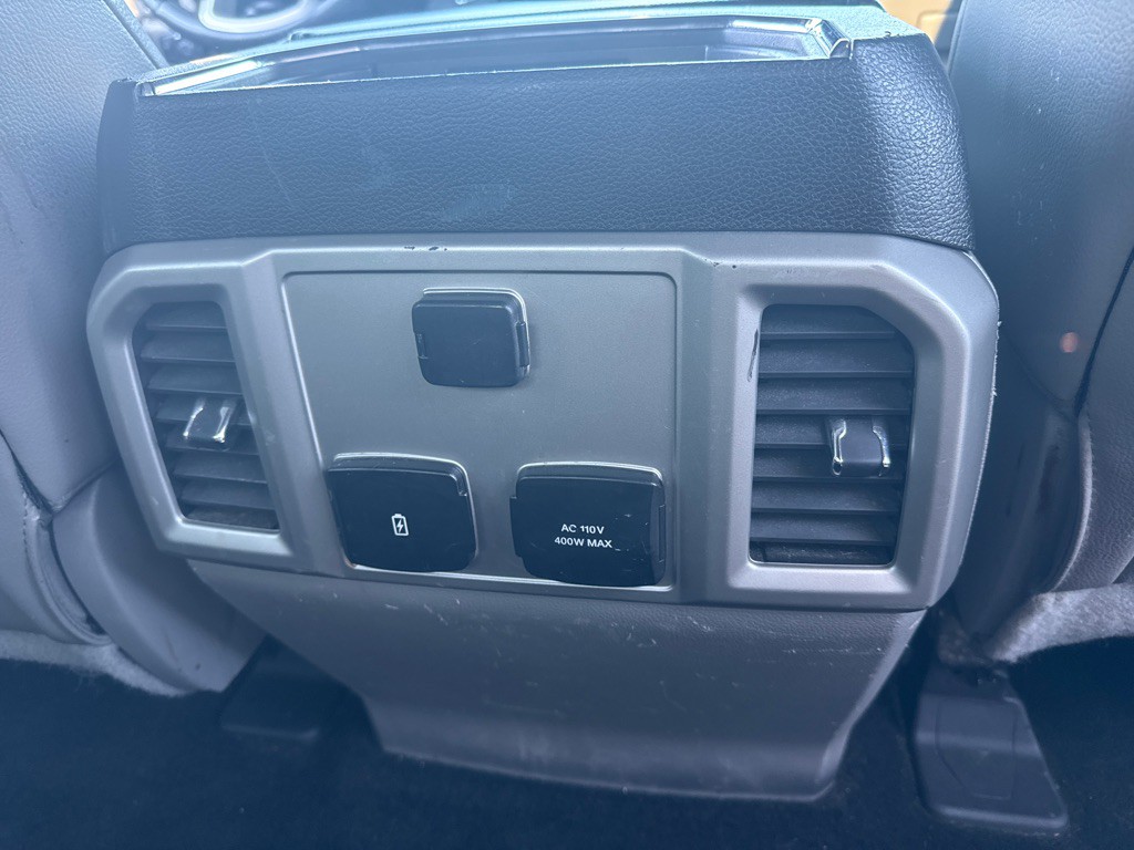 2017 Ford F-150 Image 17