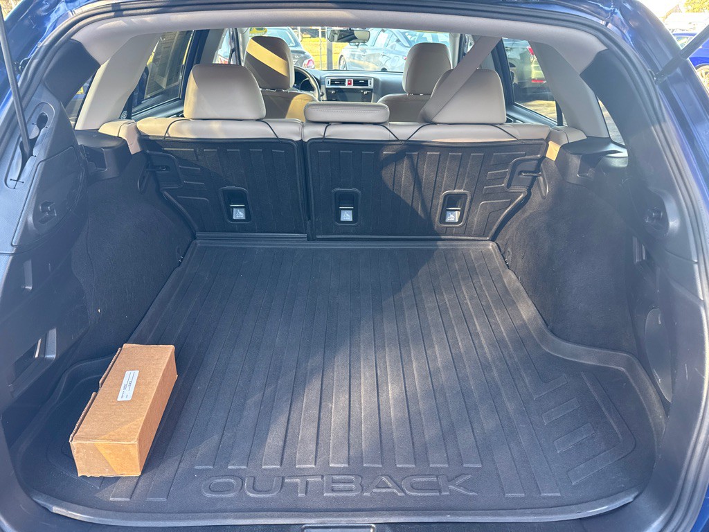 2017 Subaru Outback Image 14