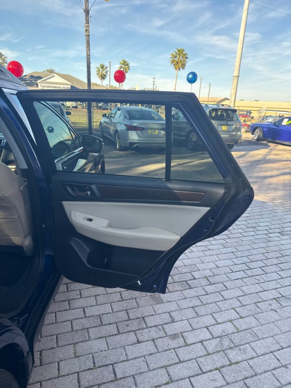 2017 Subaru Outback Image 19