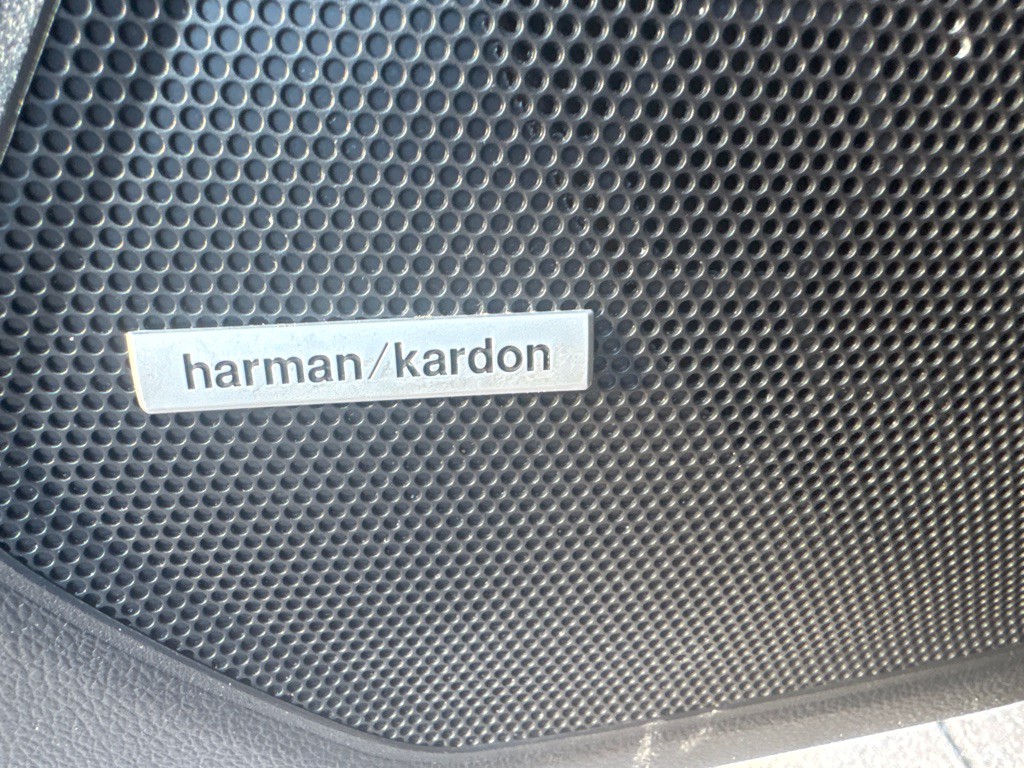 2017 Subaru Outback Image 38