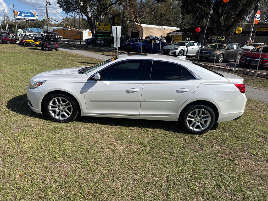 2016 Chevrolet Malibu Image 4