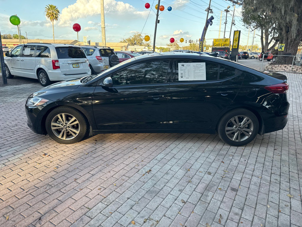 2018 Hyundai Elantra Image 4