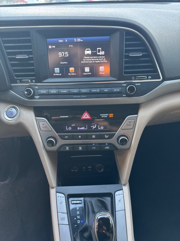 2018 Hyundai Elantra Image 28