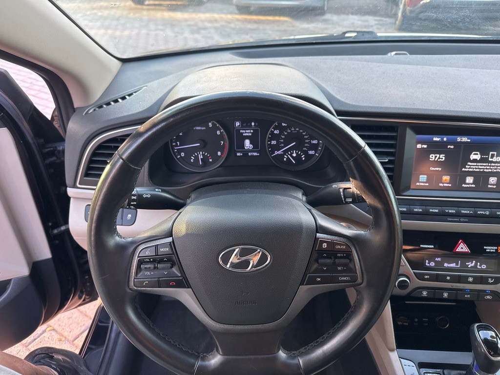 2018 Hyundai Elantra Image 33