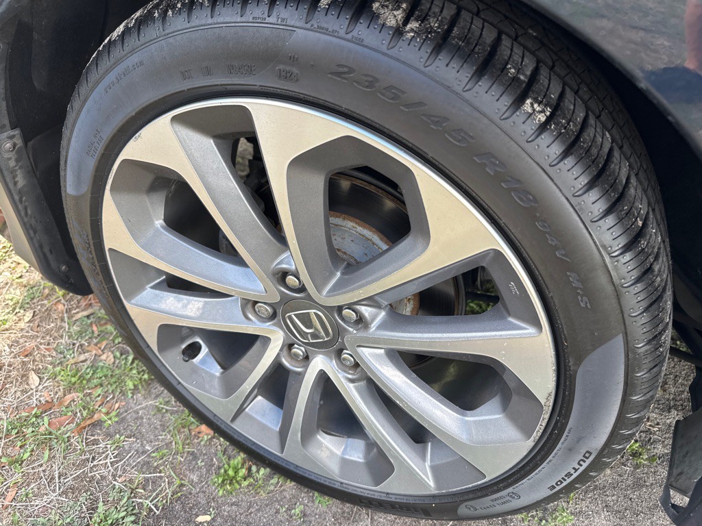 2013 Honda Accord Image 9