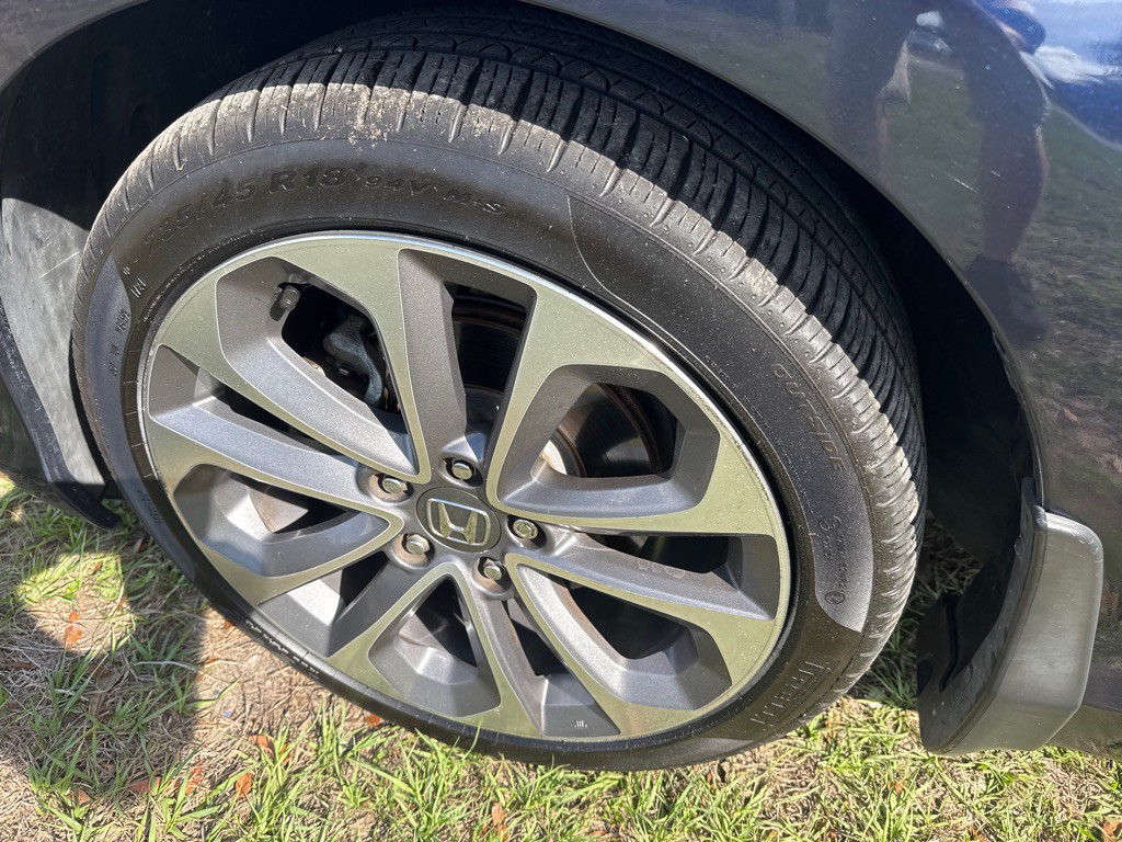 2013 Honda Accord Image 11