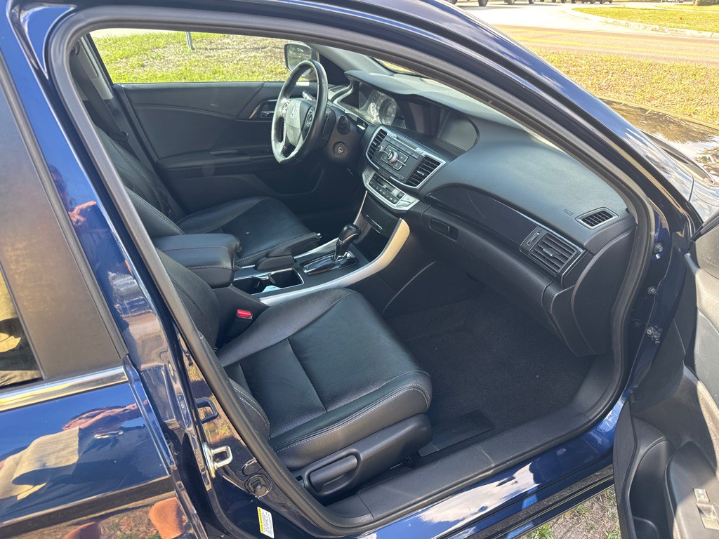 2013 Honda Accord Image 15