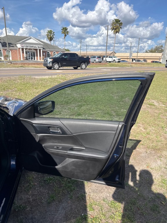 2013 Honda Accord Image 16