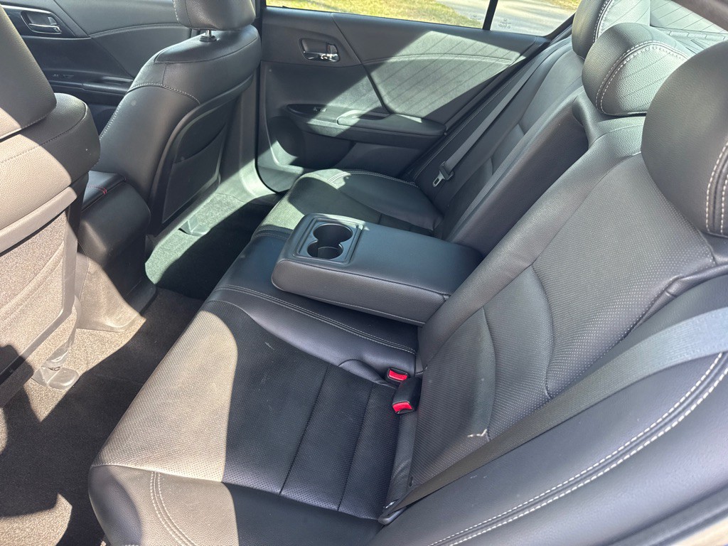 2013 Honda Accord Image 20