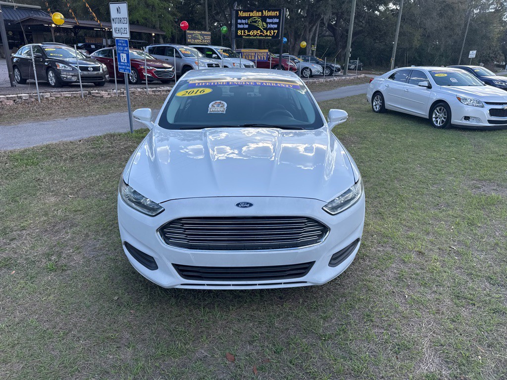 2016 Ford Fusion Image 2