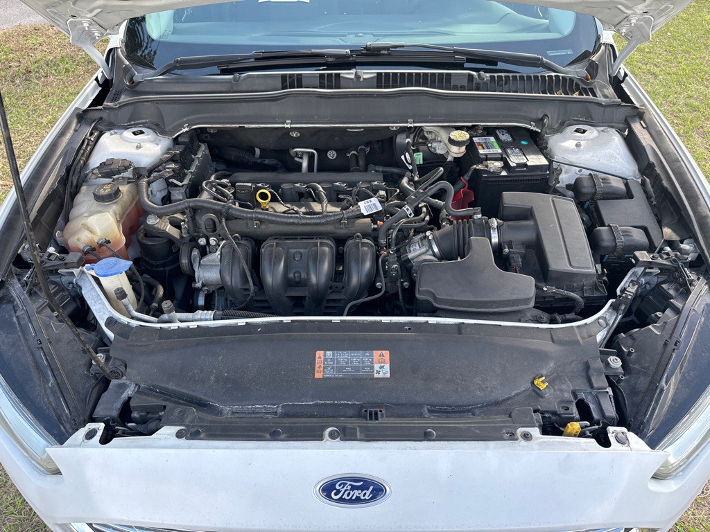 2016 Ford Fusion Image 32