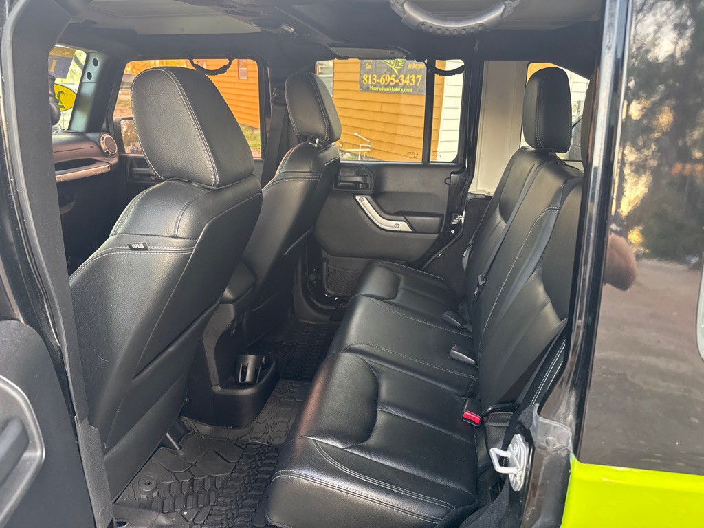 2015 Jeep Wrangler Unlimited Image 14