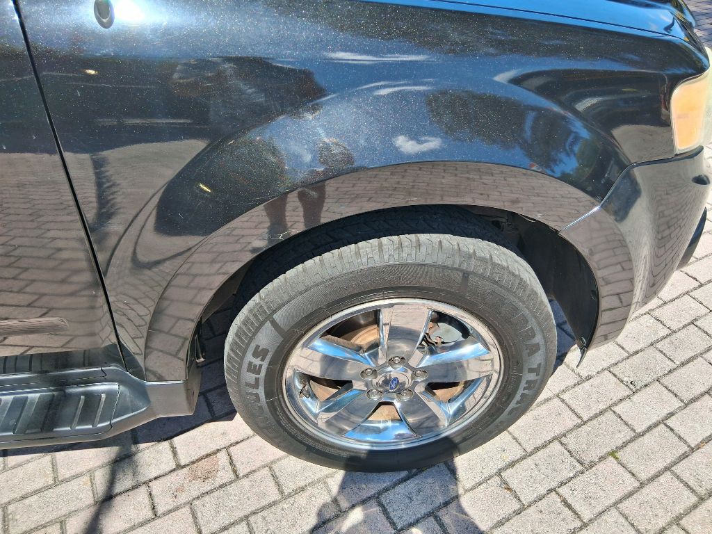 2011 Ford Escape Image 10