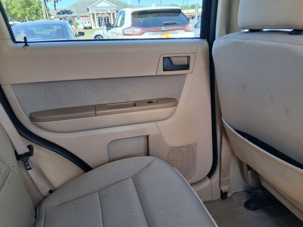2011 Ford Escape Image 22