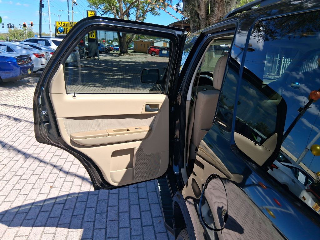 2011 Ford Escape Image 90