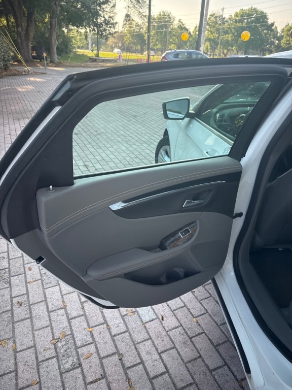 2014 Chevrolet Impala Image 14