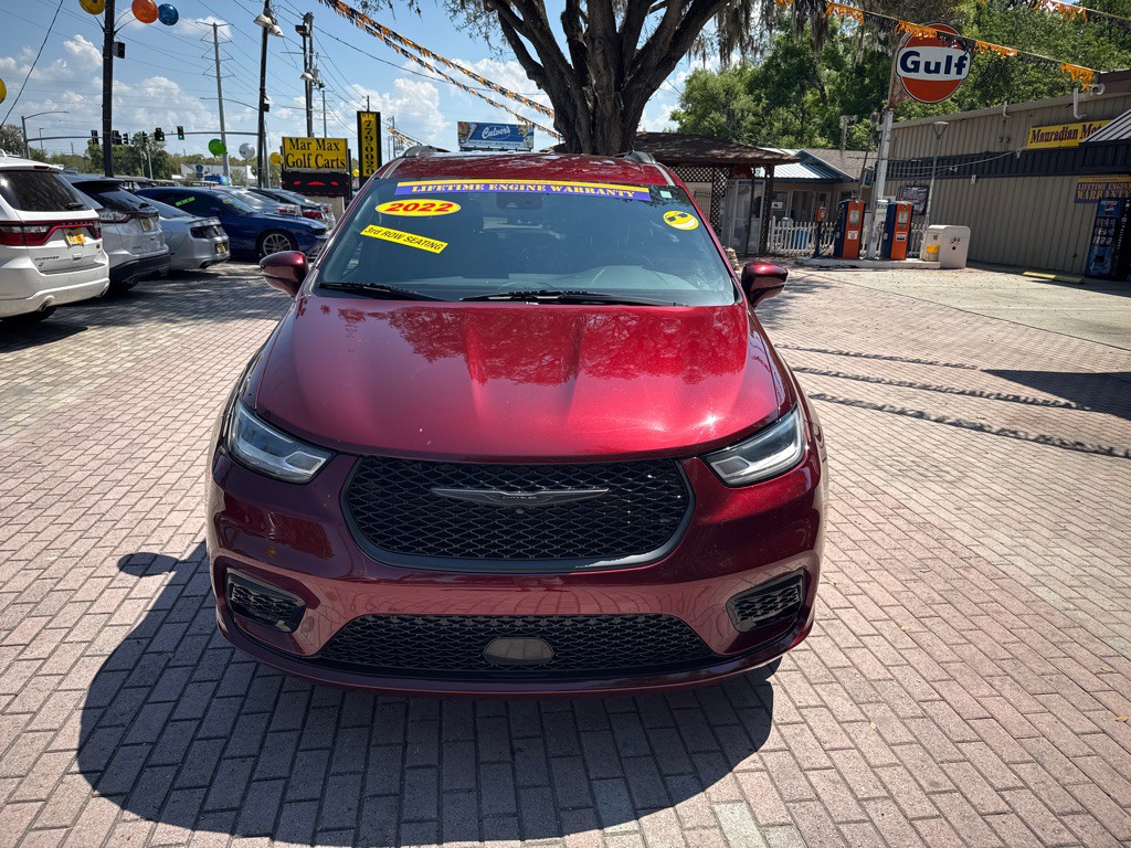 2022 Chrysler Pacifica Image 2
