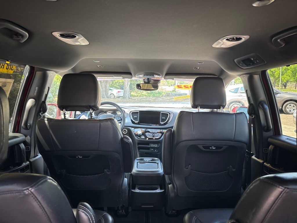 2022 Chrysler Pacifica Image 16