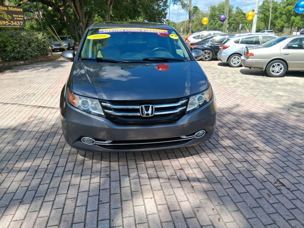 2016 Honda Odyssey Image 2