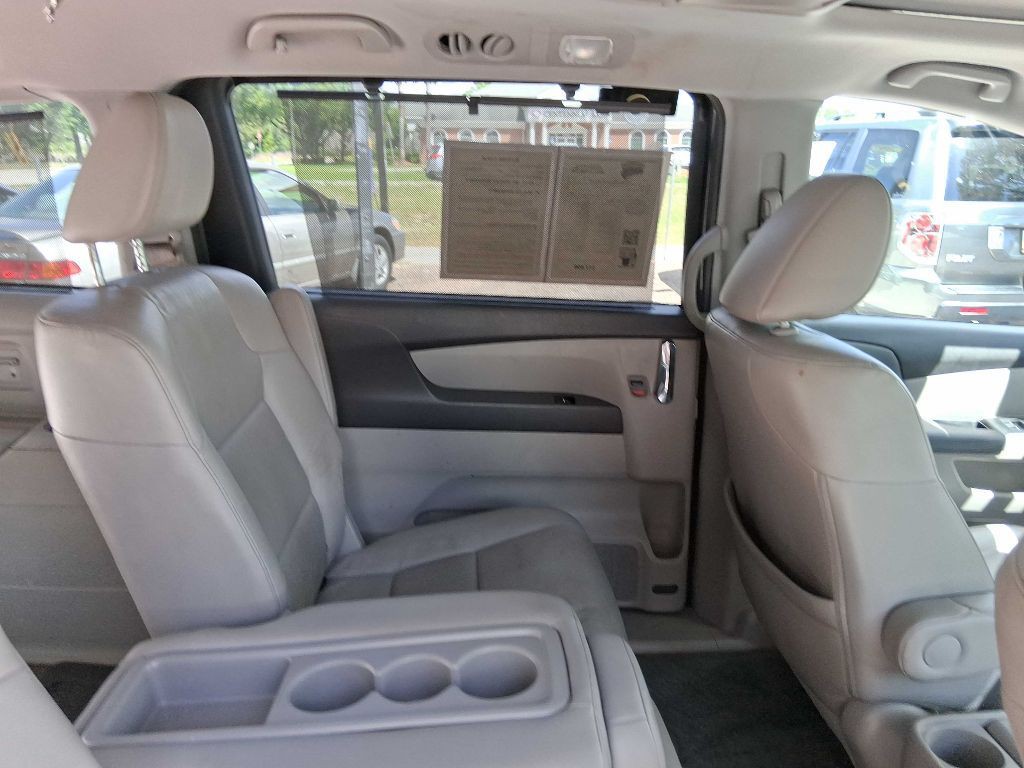 2016 Honda Odyssey Image 21