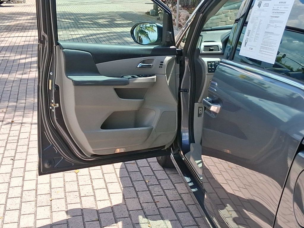 2016 Honda Odyssey Image 31