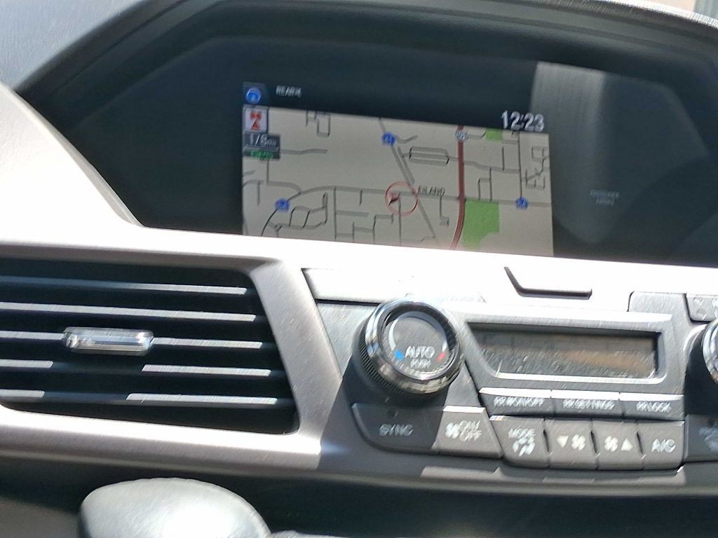 2016 Honda Odyssey Image 34