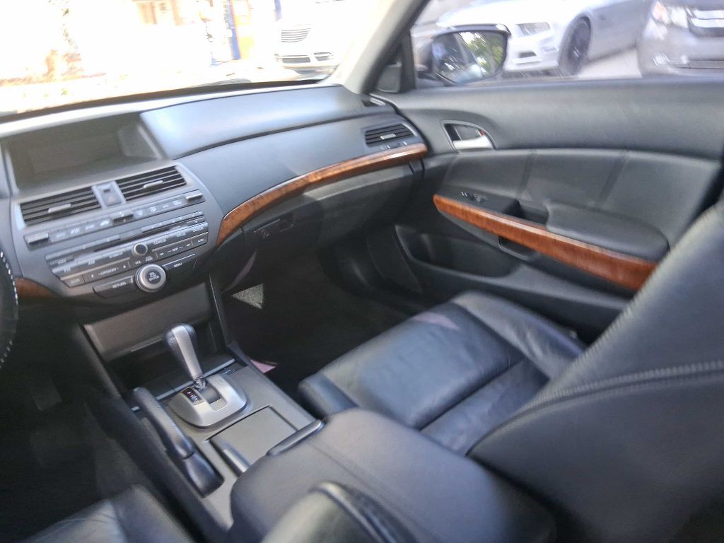 2012 Honda Accord Image 16