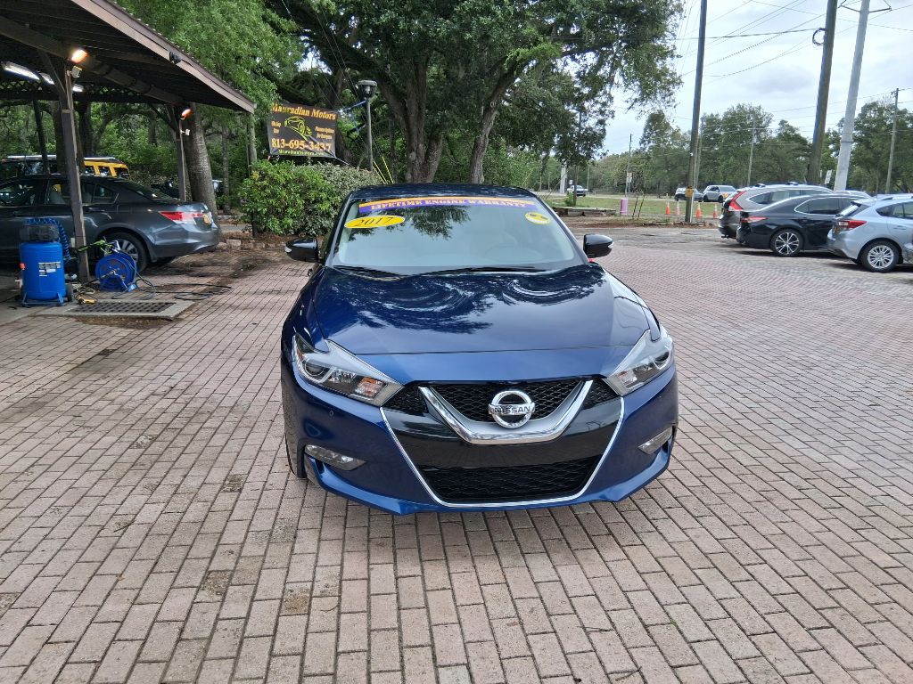 2017 Nissan Maxima Image 2