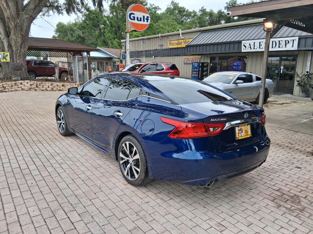 2017 Nissan Maxima Image 7