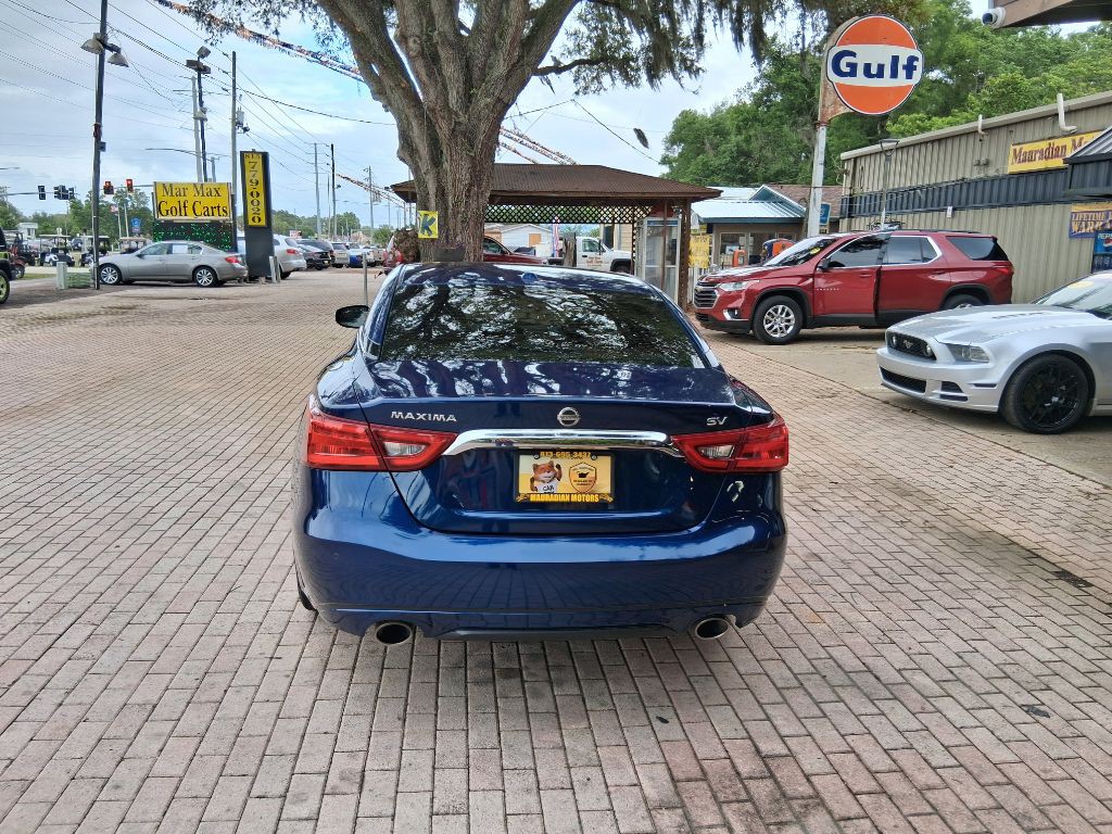 2017 Nissan Maxima Image 9
