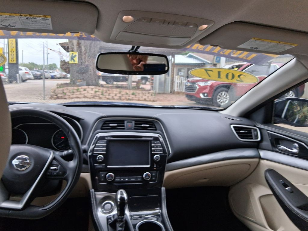 2017 Nissan Maxima Image 19