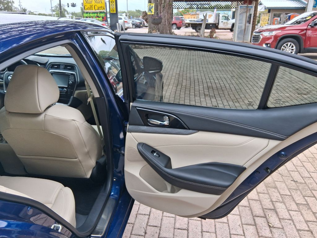 2017 Nissan Maxima Image 20
