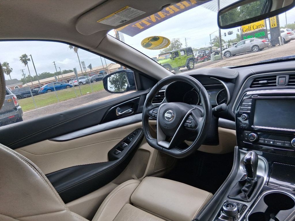 2017 Nissan Maxima Image 21