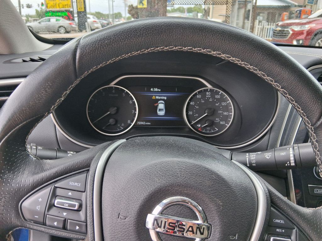 2017 Nissan Maxima Image 28