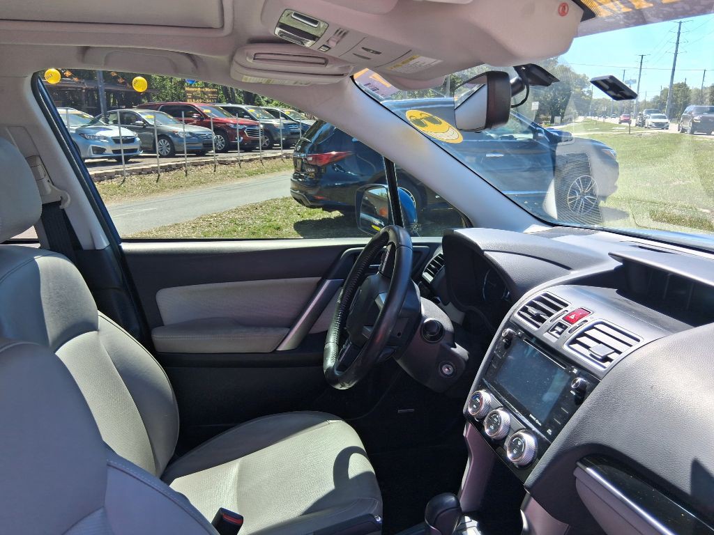 2017 Subaru Forester Image 25