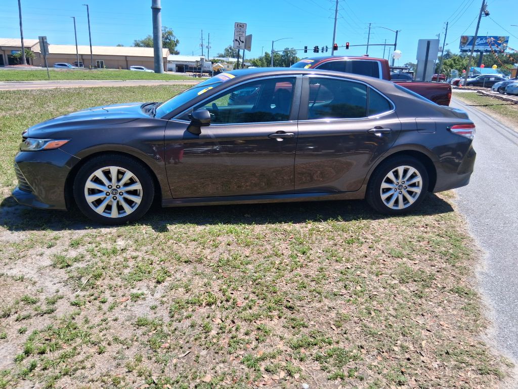2018 Toyota Camry Image 4