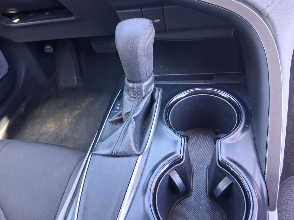2018 Toyota Camry Image 24